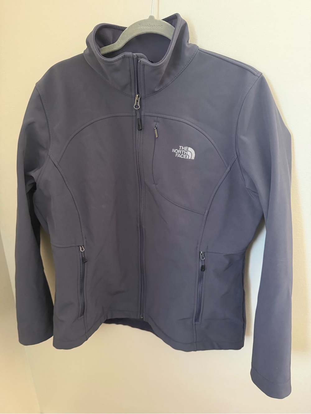 The North Face Women's Grayish Purple Full-Zip Softshell Jacket